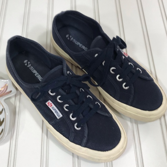 superga size 7